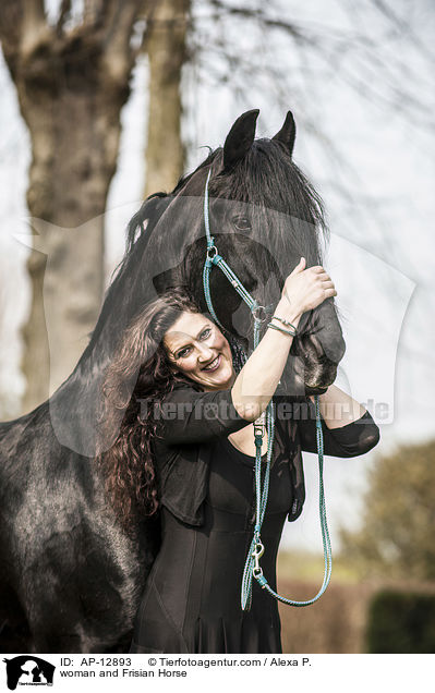 Frau und Friese / woman and Frisian Horse / AP-12893