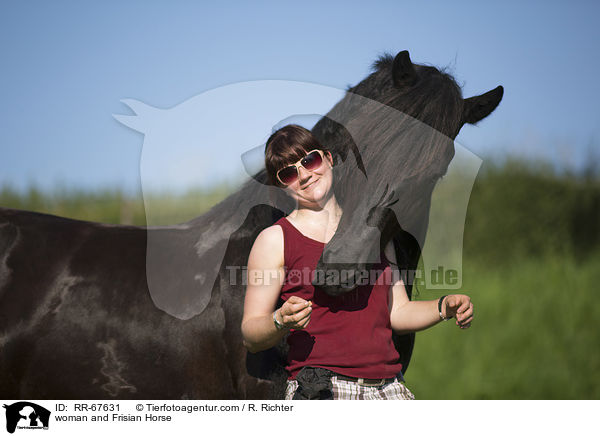 Frau und Friese / woman and Frisian Horse / RR-67631