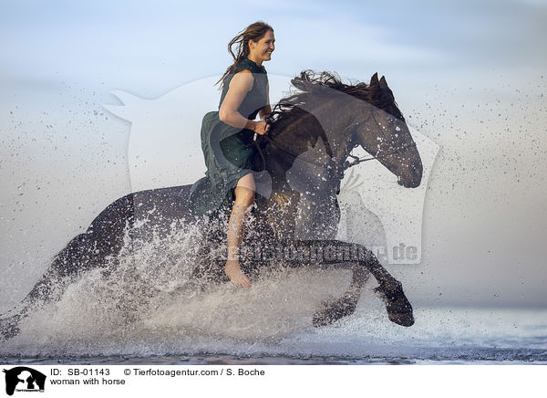Frau mit Pferd / woman with horse / SB-01143