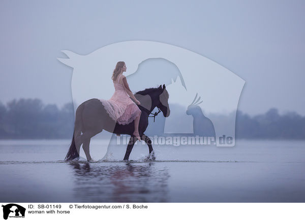 Frau mit Pferd / woman with horse / SB-01149