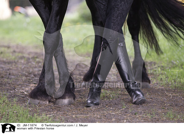 Frau mit Friese / woman with Friesian horse / JM-11874