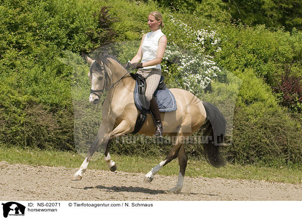 horsewoman / NS-02071