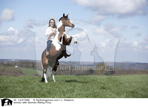 woman with German Riding Pony / LH-01988