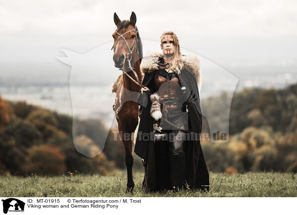 Viking woman and German Riding Pony / MT-01915