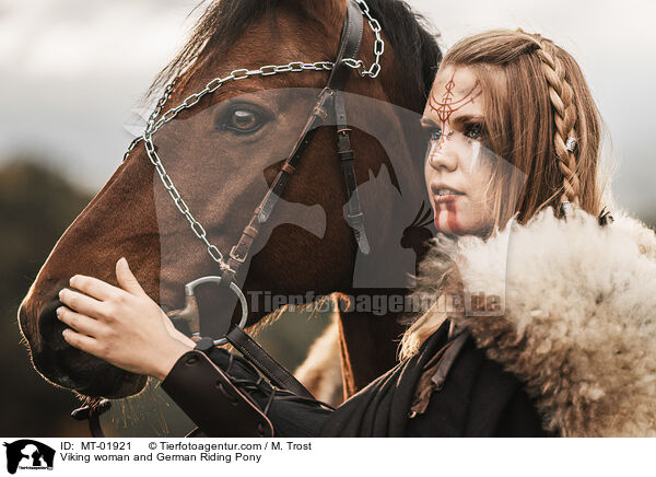 Viking woman and German Riding Pony / MT-01921