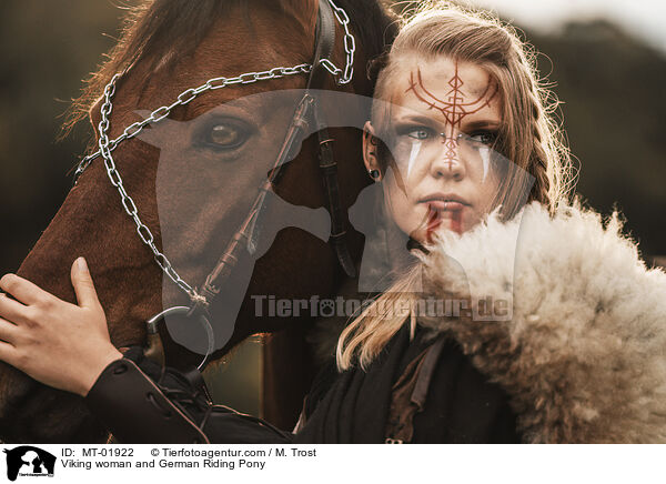 Viking woman and German Riding Pony / MT-01922