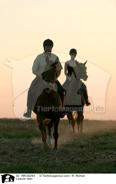 Reiter im Sonnenuntergang / Leisure rider / RR-08264