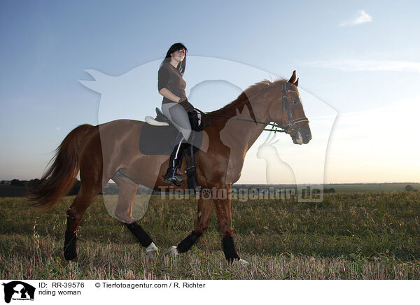 Reiterin / riding woman / RR-39576