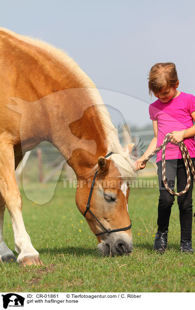 Mdchen mit Haflinger / girl with haflinger horse / CR-01861