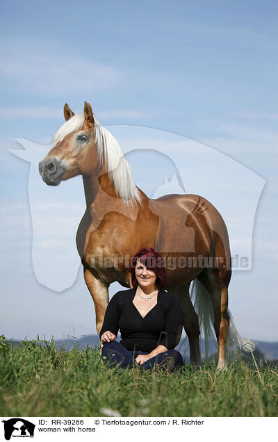 Frau mit Haflinger / woman with horse / RR-39266