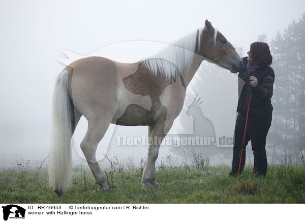 Frau mit Haflinger / woman with Haflinger horse / RR-46953