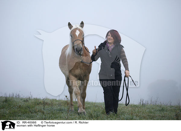 Frau mit Haflinger / woman with Haflinger horse / RR-46986