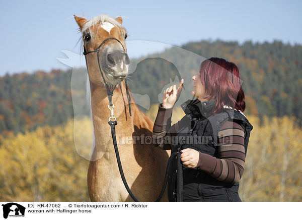 Frau mit Haflinger / woman with Haflinger horse / RR-47062