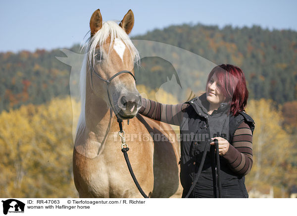 Frau mit Haflinger / woman with Haflinger horse / RR-47063