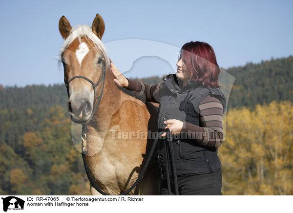 Frau mit Haflinger / woman with Haflinger horse / RR-47065
