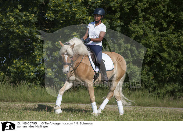 Frau reitet Haflinger / woman rides Haflinger / NS-05795