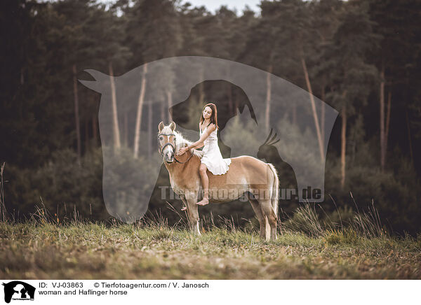 Frau und Haflinger / woman and Haflinger horse / VJ-03863