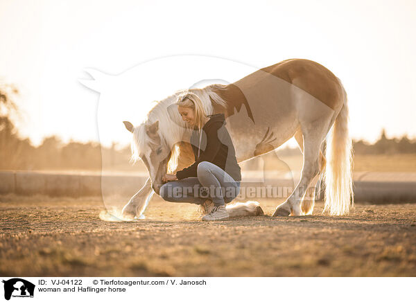 woman and Haflinger horse / VJ-04122