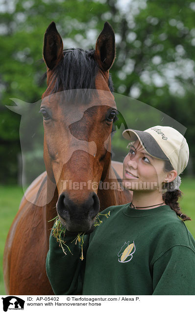 Frau mit Hannoveraner / woman with Hannoveraner horse / AP-05402