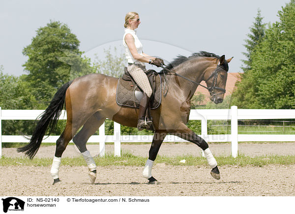 Reiterin / horsewoman / NS-02140