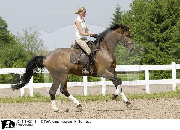 Reiterin / horsewoman / NS-02141