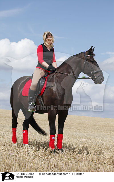 Freizeitreiten / riding woman / RR-38066