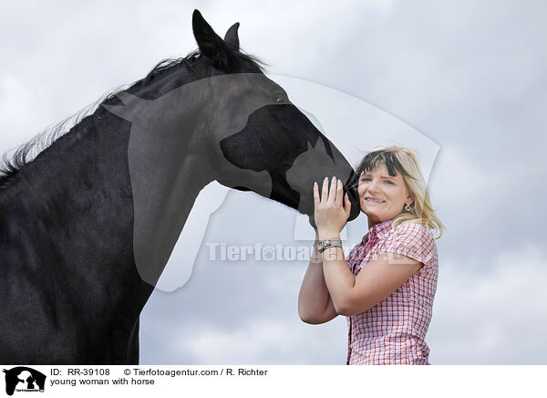 young woman with horse / RR-39108