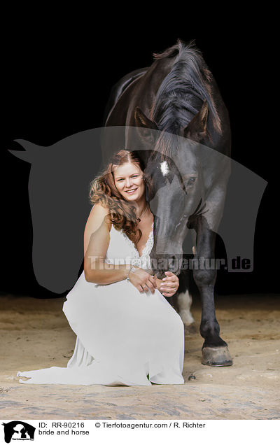 Braut und Pferd / bride and horse / RR-90216