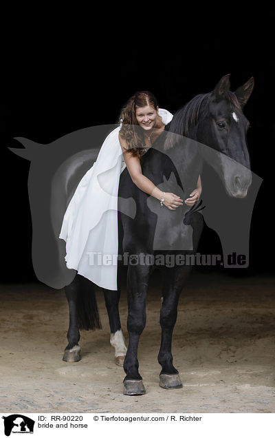 bride and horse / RR-90220