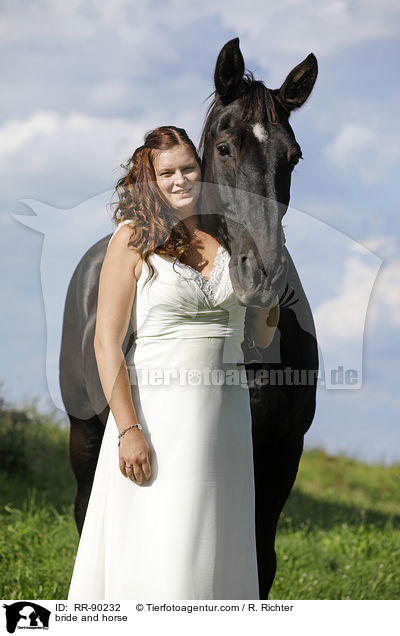 bride and horse / RR-90232