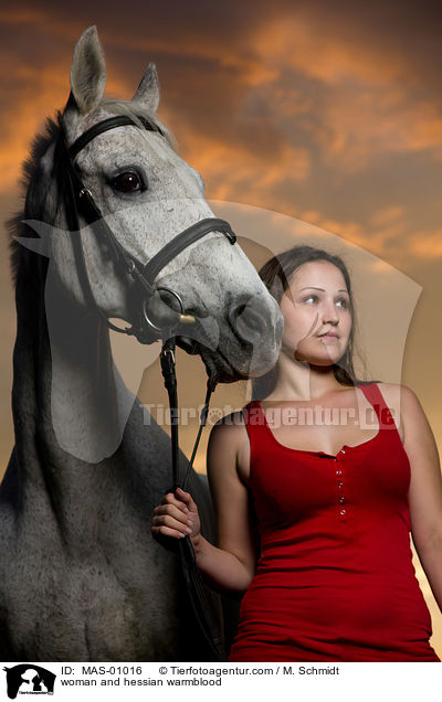 Frau und Hesse / woman and hessian warmblood / MAS-01016