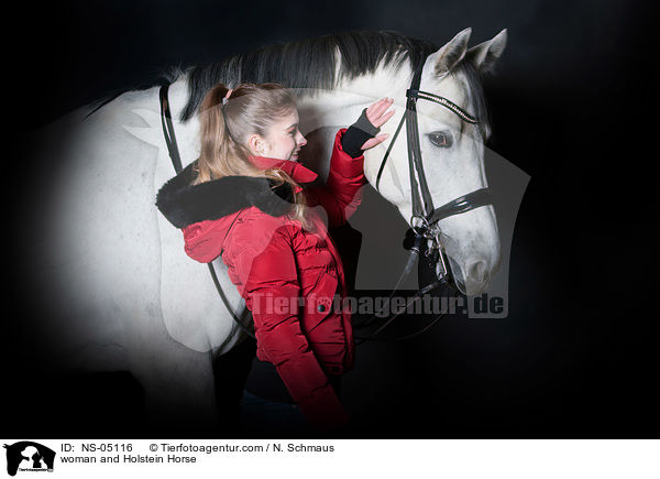 Frau und Holsteiner / woman and Holstein Horse / NS-05116
