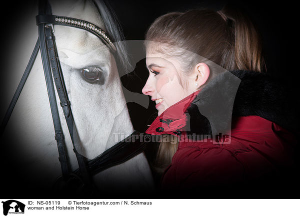 Frau und Holsteiner / woman and Holstein Horse / NS-05119