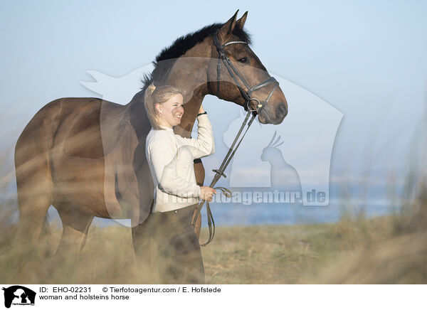 Frau und Holsteiner / woman and holsteins horse / EHO-02231