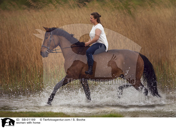 Frau mit Pferd / woman with horse / SB-01189