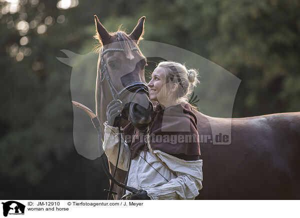 Frau und Pferd / woman and horse / JM-12910