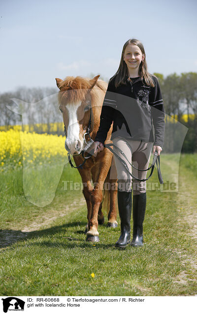 Mdchen mit Islnder / girl with Icelandic Horse / RR-60668