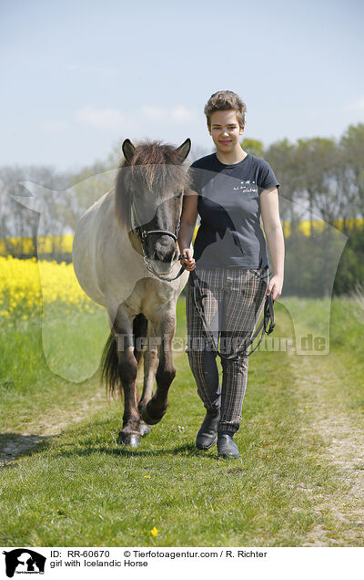 Mdchen mit Islnder / girl with Icelandic Horse / RR-60670