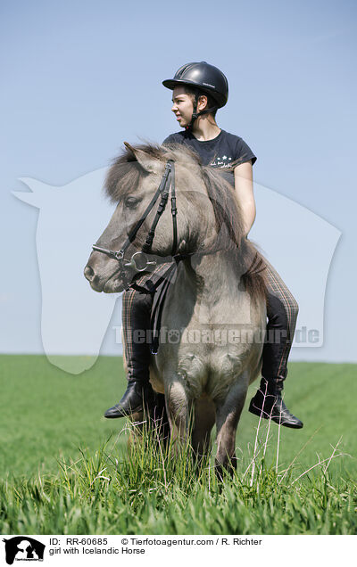 Mdchen mit Islnder / girl with Icelandic Horse / RR-60685
