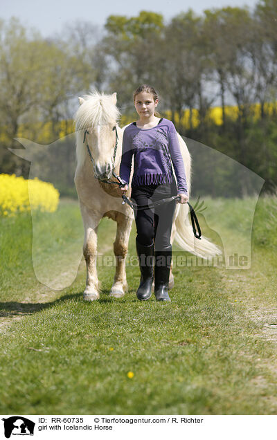 Mdchen mit Islnder / girl with Icelandic Horse / RR-60735
