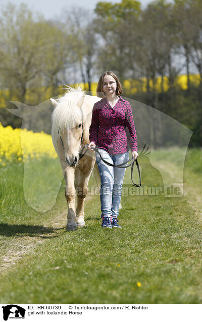 Mdchen mit Islnder / girl with Icelandic Horse / RR-60739