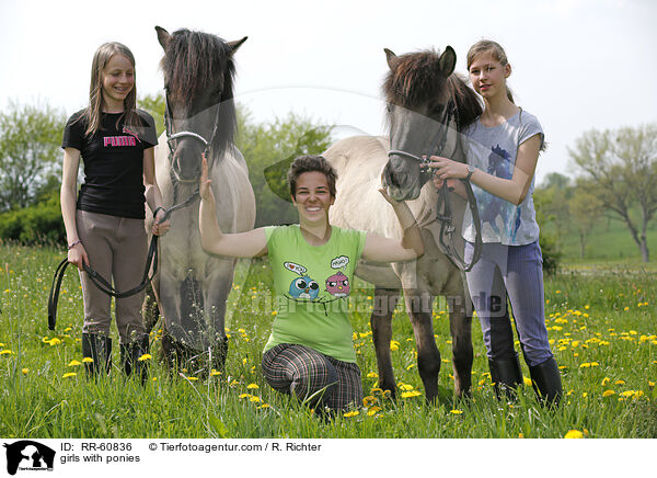 Mdchen mit Ponys / girls with ponies / RR-60836
