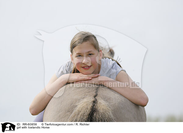 Mdchen mit Islnder / girl with Icelandic Horse / RR-60858