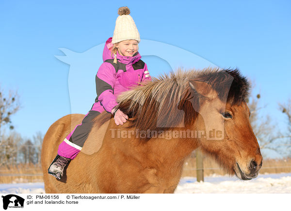 Mdchen und Islnder / girl and Icelandic horse / PM-06156