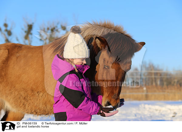 Mdchen und Islnder / girl and Icelandic horse / PM-06159