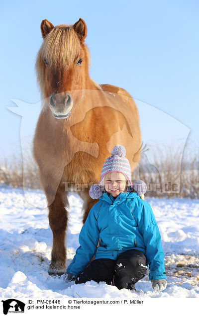 Mdchen und Islnder / girl and Icelandic horse / PM-06448