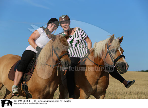 Frauen reiten Islnder / women rides Icelandic Horses / PM-06884