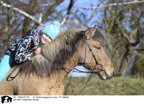 Mdchen mit Islnder / girl with Icelandic Horse / PM-07415