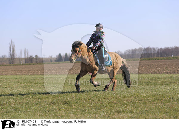 Mdchen mit Islnder / girl with Icelandic Horse / PM-07423