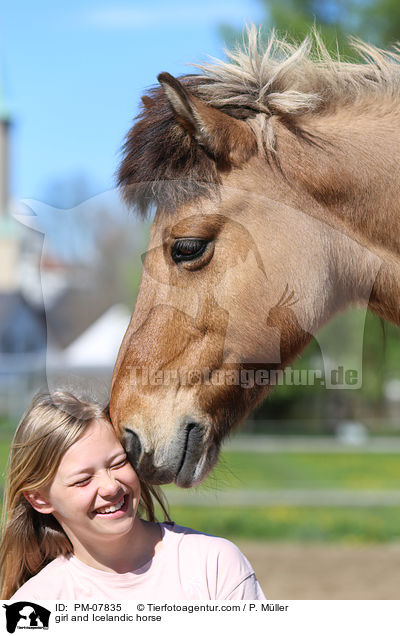 Mdchen und Islnder / girl and Icelandic horse / PM-07835